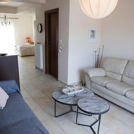 Litos Apartment Аргостолион Екстериор снимка