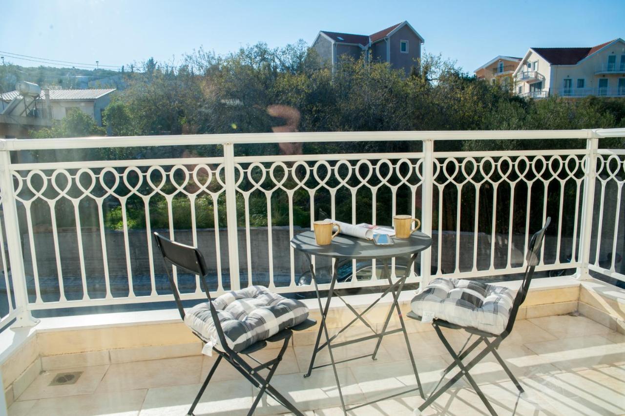 Litos Apartment Аргостолион Екстериор снимка